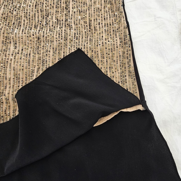 Eileen Fisher Black and Gold Tank Top - Picture 4 of 10
